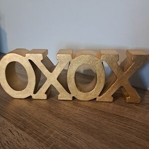 Gold XOXO Decorative Accent